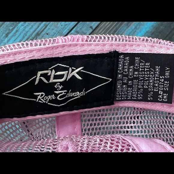 Vintage Y2K Vancouver Canucks RBK by Roger Edwards Pink & Black Velour Cap - Picture 6 of 9